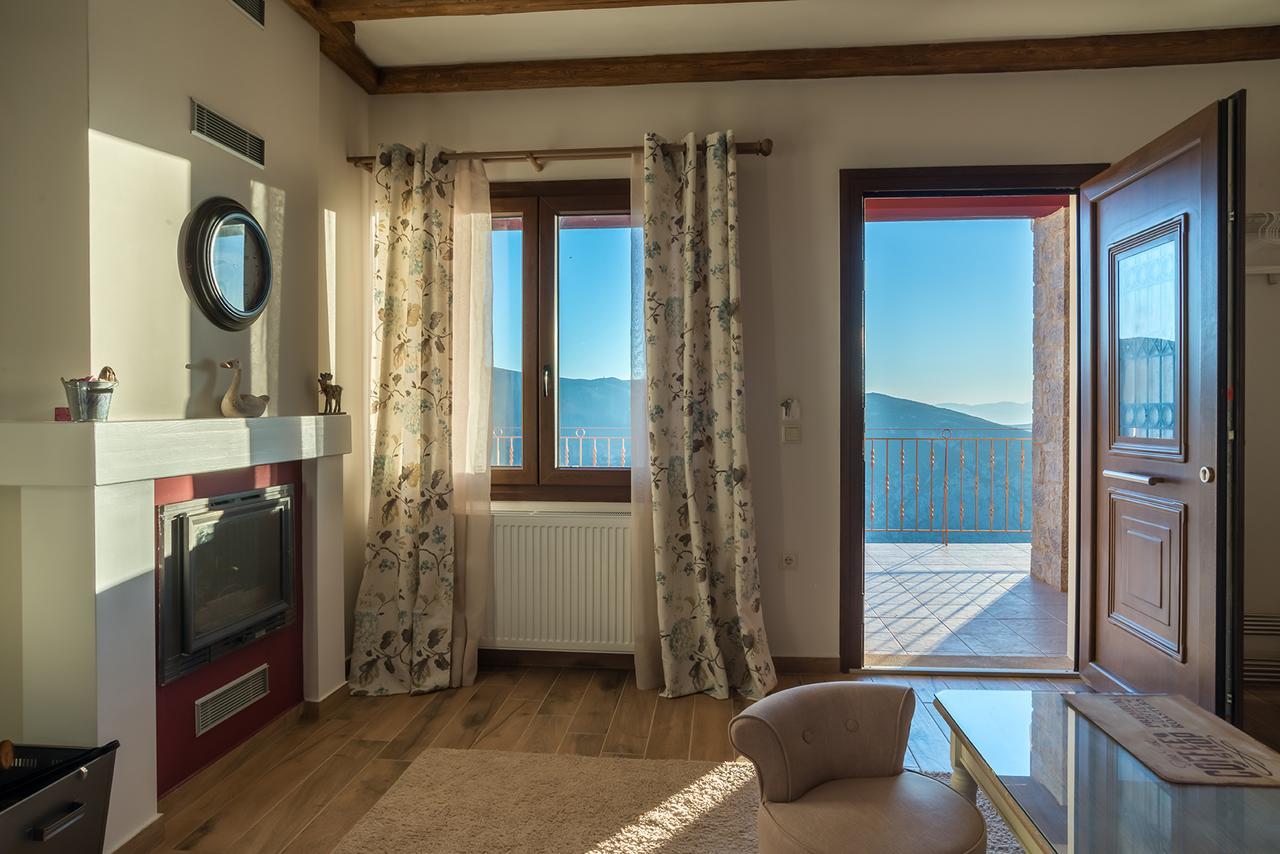 Almondhouse Suites With Fireplace - Adults Only Arachova Exterior photo